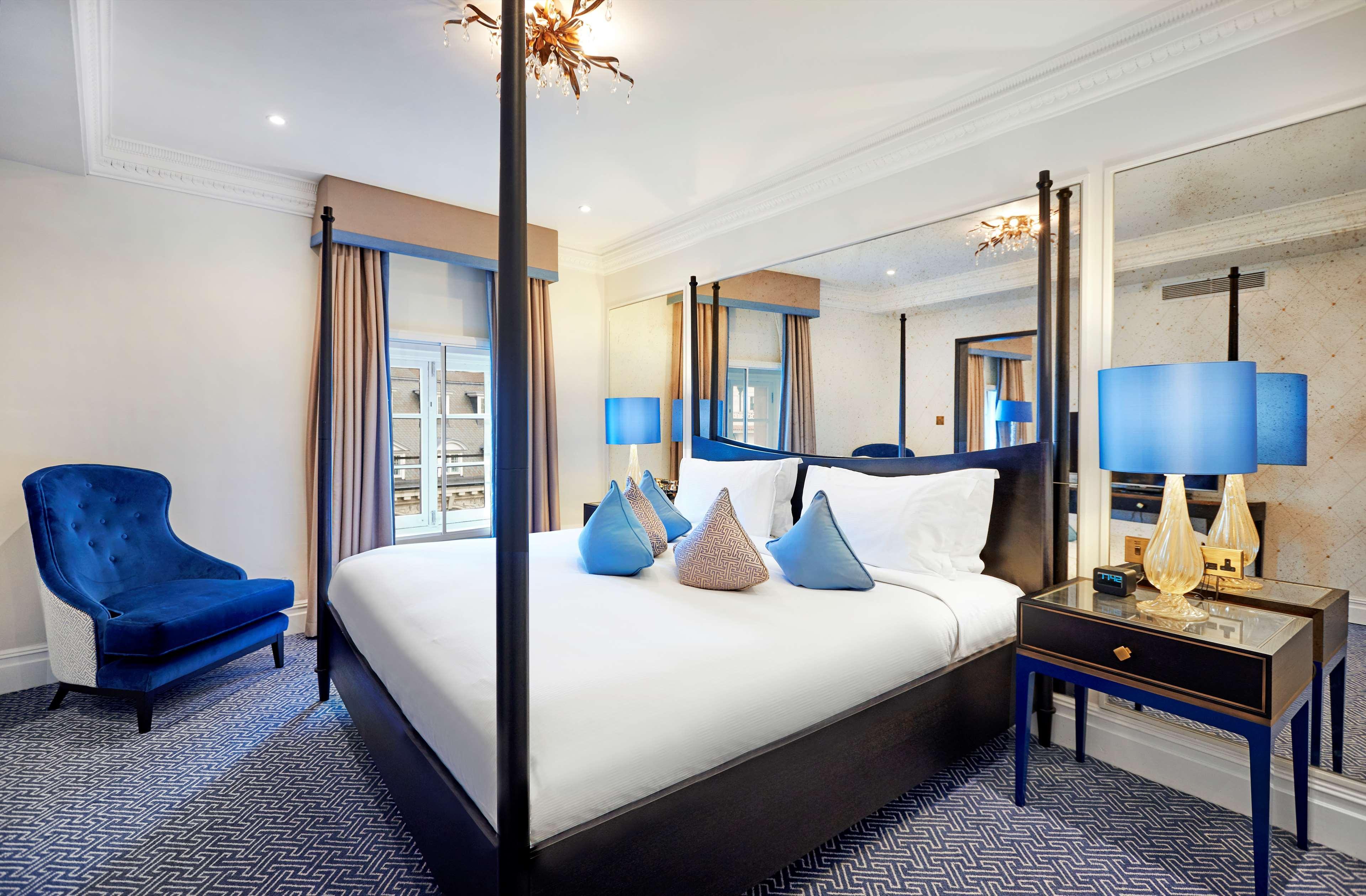 The Waldorf Hilton Hotel 4*